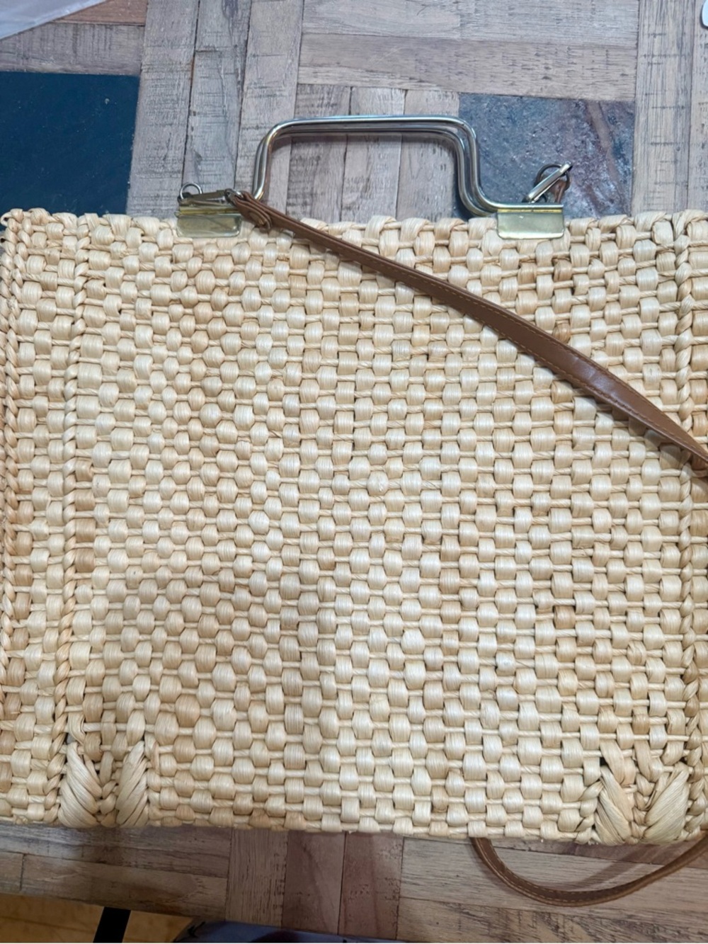 EUC Vintage 1960s Baggateers Woven Straw Handbag – Gold Handle Mid-Century Chic - Picture 5 of 7
